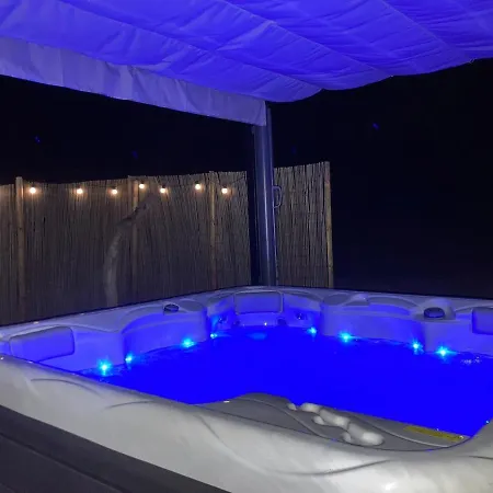 Appartement 30m2 Jacuzzi Privatif Ferme Independante Parking 10min Agen Sainte-Colombe-en-Bruilhois